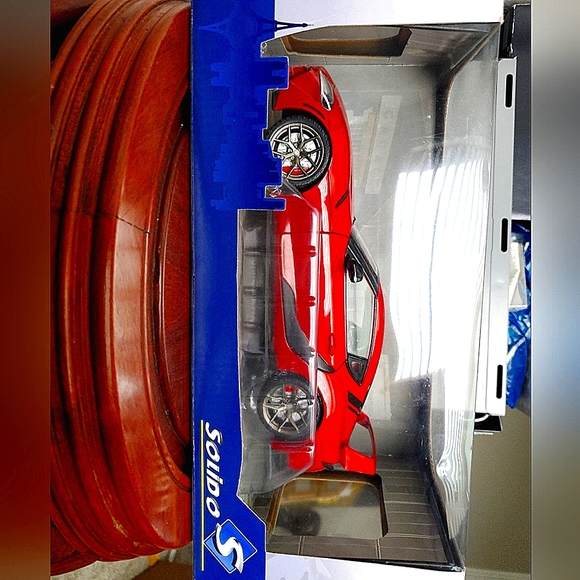 Motor city classics 1:18 Toyota GR Supra Streetfighter Prominance Red Red 2023 - Picture 1 of 3